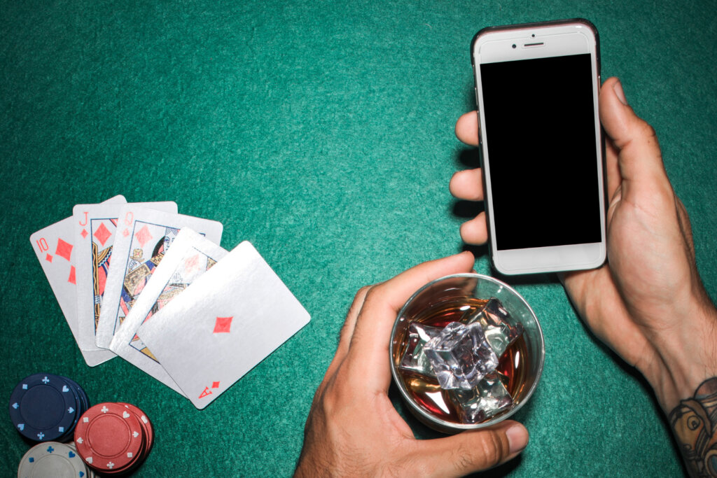 iPhone・Android両方で遊べるオンカジアプリはどれ?おすすめを紹介!